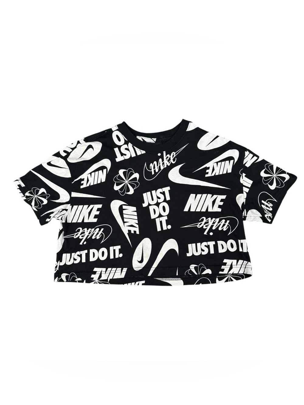 Nike Women’s Just Do It Allover Print Crop Top – Size Medium